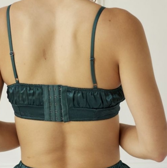 FINAL PRICE! NWT UO Corset Bra - Picture 2 of 5